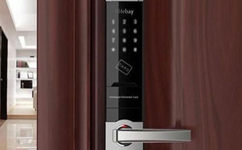 灞桥24小时上门开锁公司