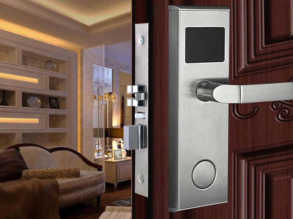 灞桥24小时上门开锁公司