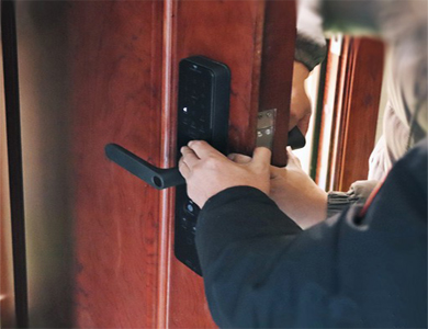 灞桥24小时上门开锁公司